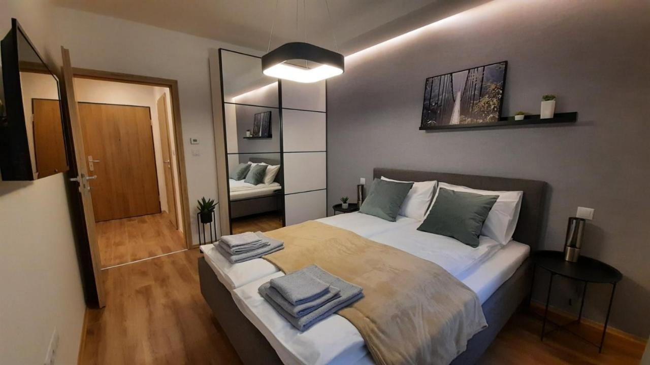 Bpr Space Grey Home With Balcony Budapest Eksteriør billede