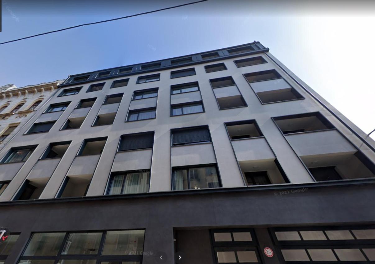 Bpr Space Grey Home With Balcony Budapest Eksteriør billede